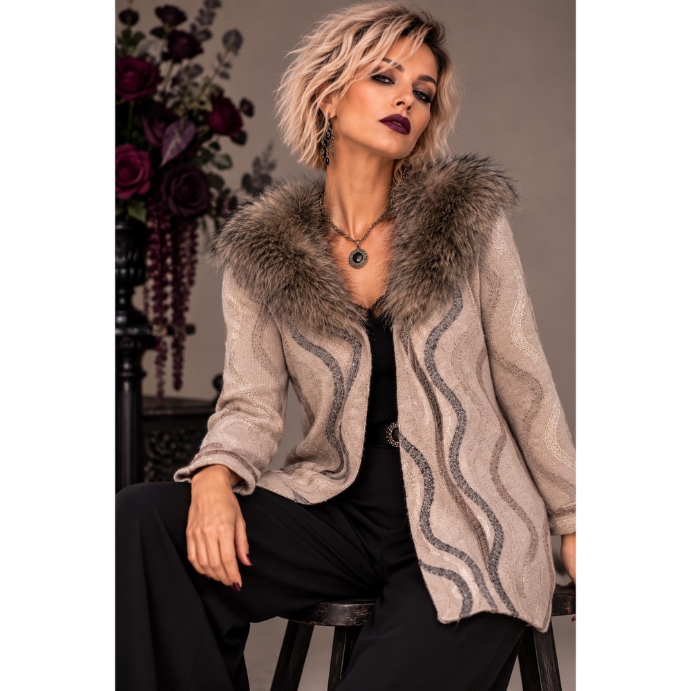 Chico's O 4/6 Taupe Wool Blend Sweater Faux Fur Collar Statement Knit